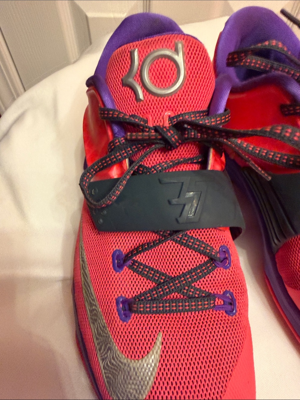 Nike KD 7 "Hyper Punch" Boys size 7